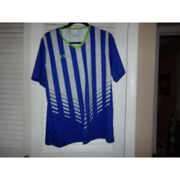Under Armour Other - Under Armour soccer shirt XL Excellent condition See‎ back picture